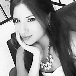 Meet your Posher, Yessy